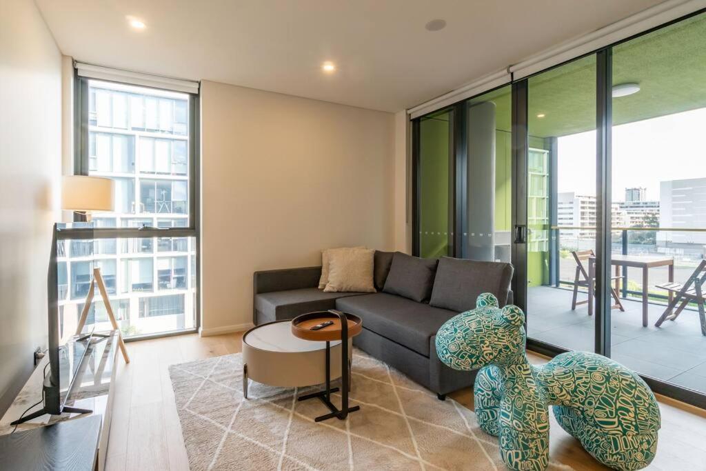 Z4 Walk To Bus Stop 2 Car Spaces Spacious Family * Sydney